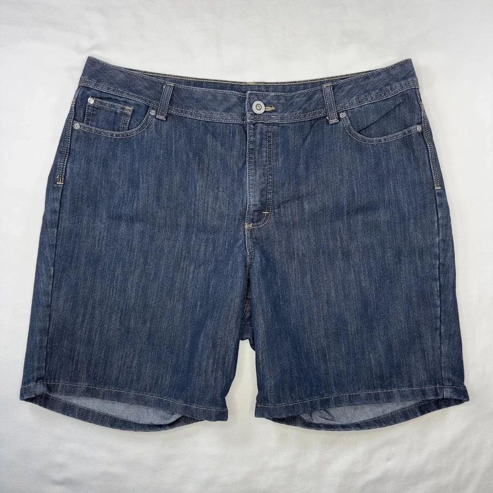Wrangler Shorts Women's 18 M Dark‎ Blue Denim Long Knee Length Summer Vacation